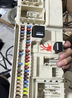 马自达3 M3 马3 保险丝盒BCM 车身电脑模块 BS1A 66730 中控电脑