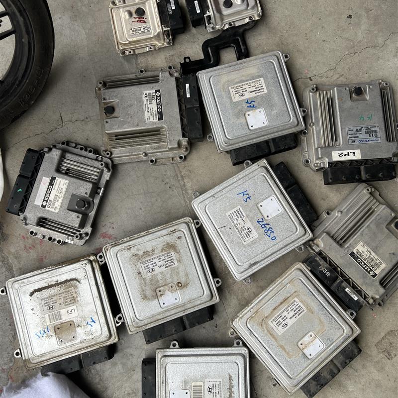 现代起亚K2锐动瑞纳MEG17.9.12发动机电脑板39128-2B720直接装车