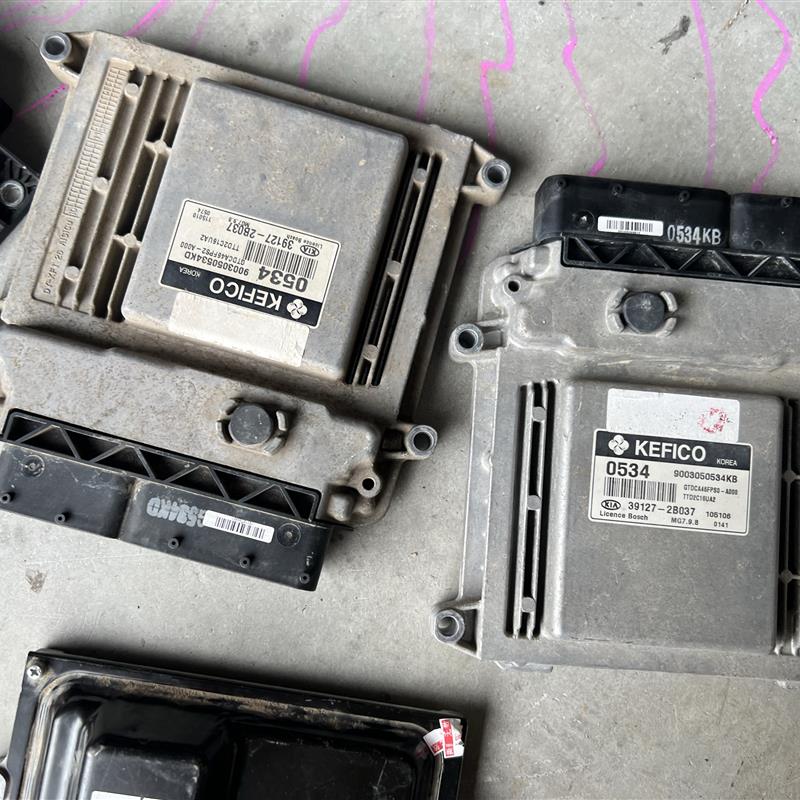 起亚福瑞迪发动机电脑板 39127-2B035/2B025/2B005/2B000