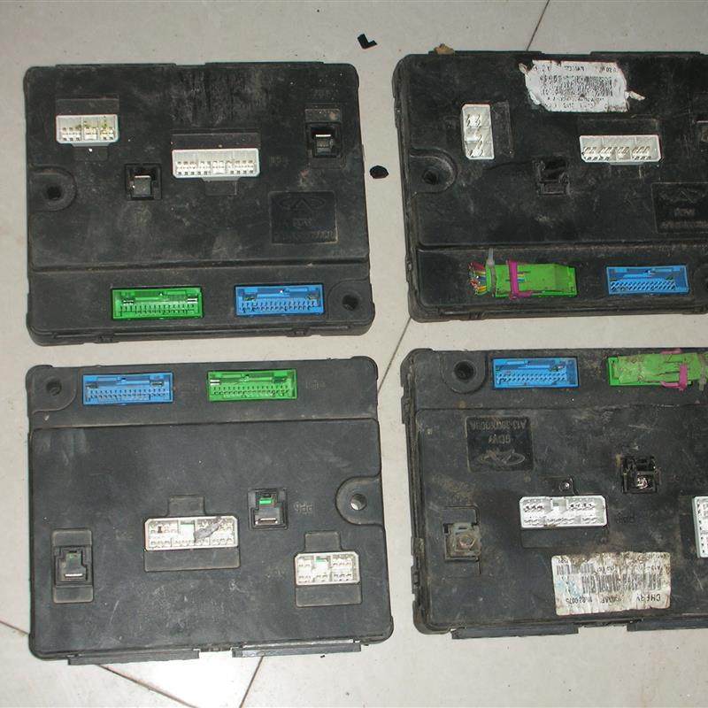 标致307车身电脑板BSI车身模块保险丝盒 J01 9651196680 J02/J03