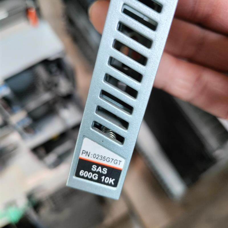 0235G7GT STGZ05600G 600GB 10K 2.5  SAS 原装拆机硬盘