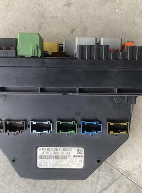 奔驰CE级W204车身电脑C200C260后SAM模块W212E260LE300保险丝盒座