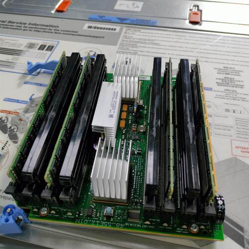 IBM P720 P740 内存拓展板 00E0638 00E1199