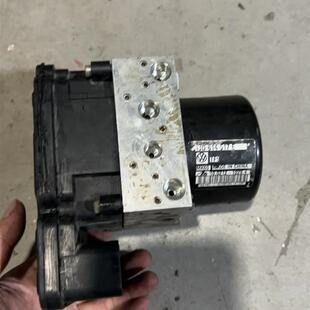 适用大众朗行朗逸速腾宝来昊锐桑塔纳志俊高尔夫6帕萨特ABS泵总成