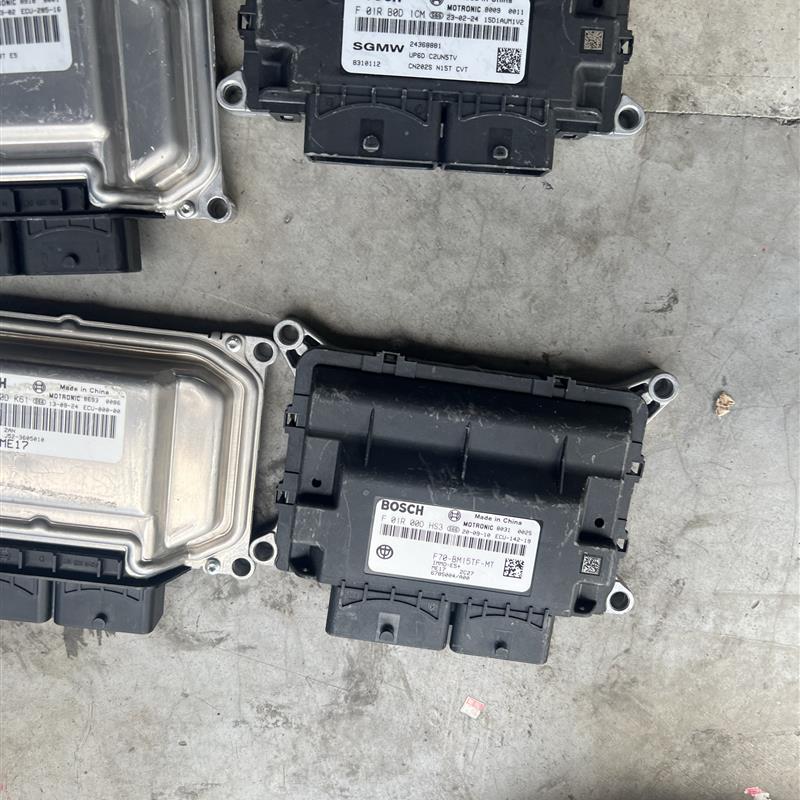 上汽荣威名爵发动机电脑板ECU F01R00DD4R ME17 编程匹配克隆数据