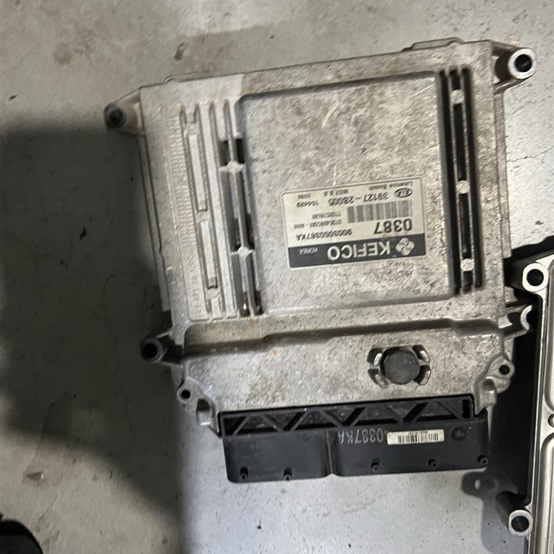 起亚福瑞迪发动机电脑板39127-2B015.2B005.2B027.2B037.2B025等