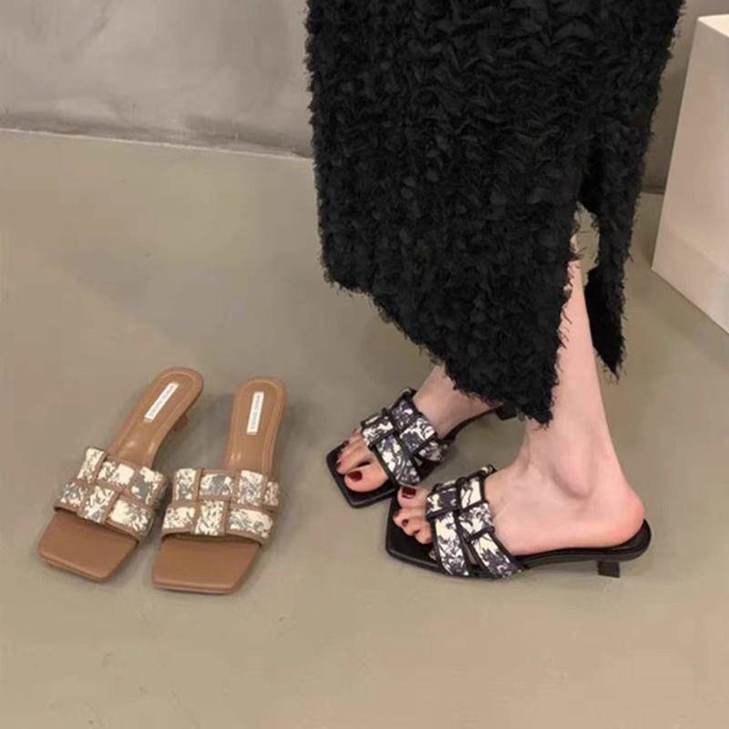 法式高级感格子拖鞋女2025年夏季新款外穿配裙子办公室一字拖凉鞋