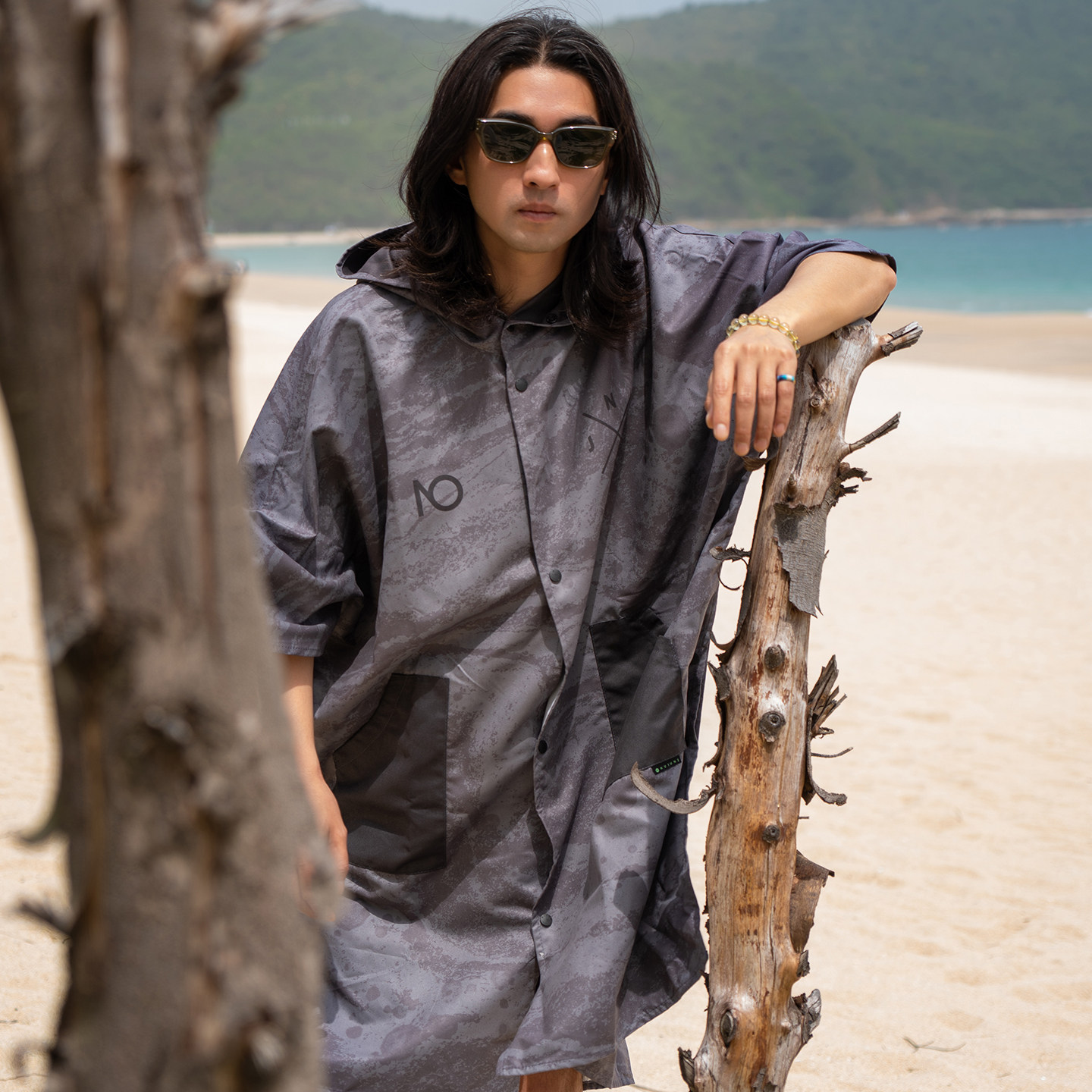 NuJune新款游泳斗篷海边防风防晒毛巾衣宽松吸水冲浪潜水换衣浴巾