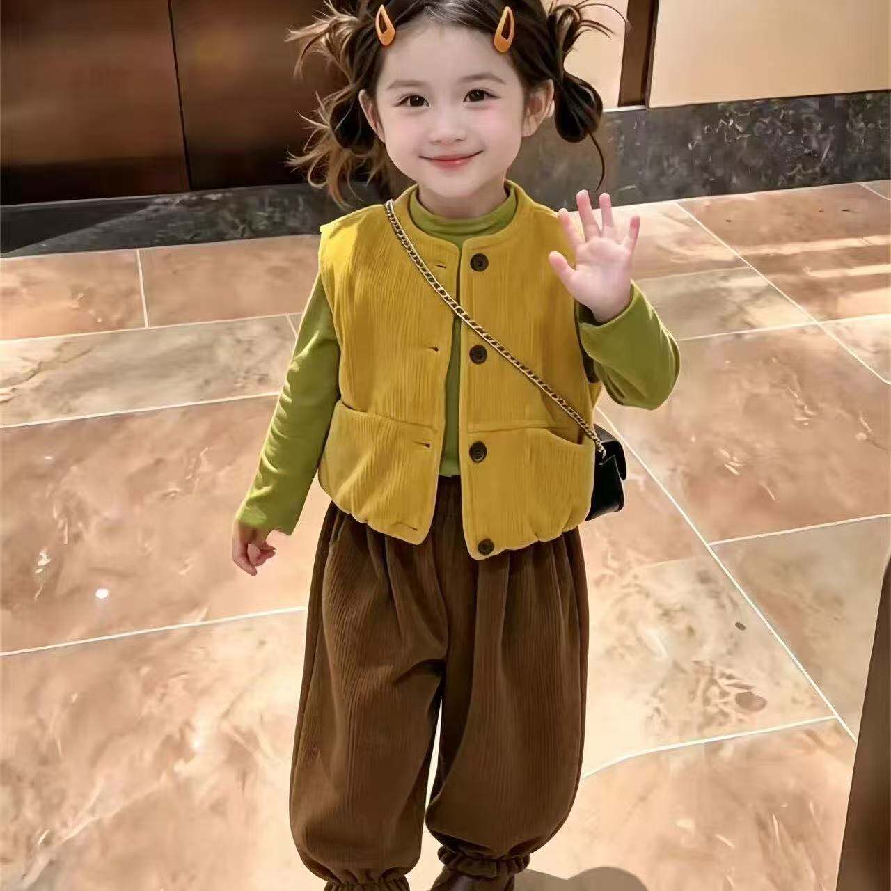 女童打底衫马甲灯笼裤套装2026新款超萌秋冬款加厚加绒三件套韩版