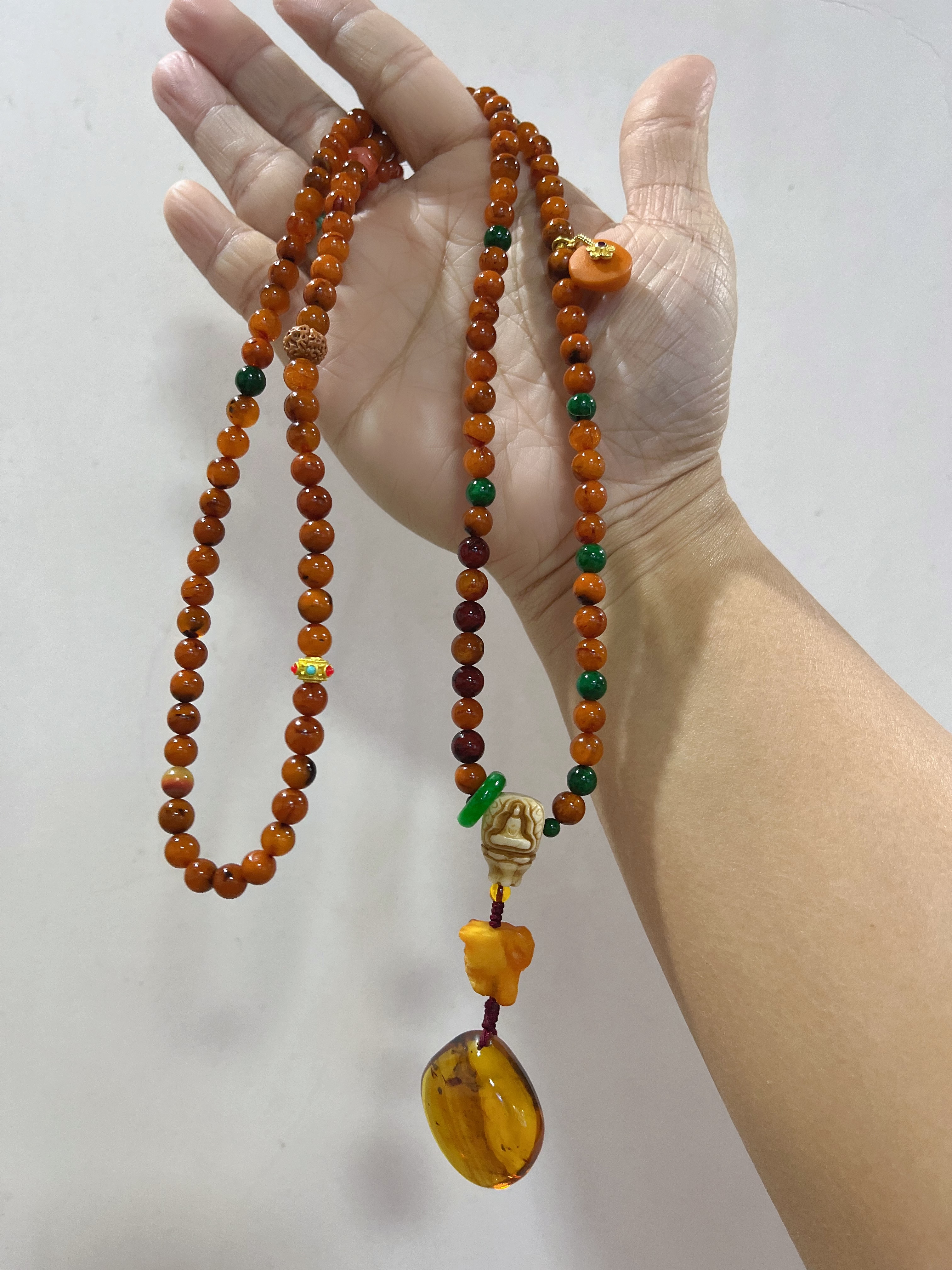 新中式国风原创设计天然血珀蓝绿膜琥珀吊坠老蜜蜡多宝108颗项链