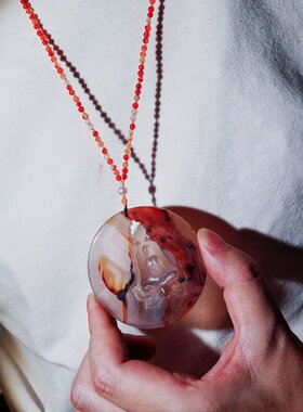 天然飘花手工雕刻镂空无相佛玉髓