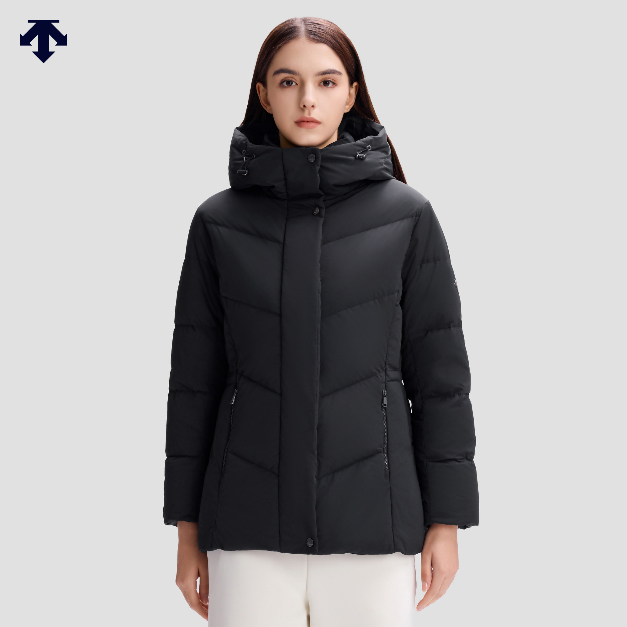 DESCENTE迪桑特WOMEN&rsquo;S SKI STYLE系列女士短款保暖羽绒服