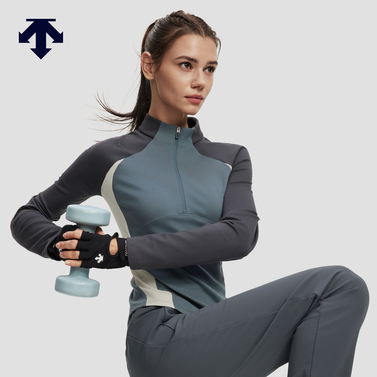 DESCENTE迪桑特WOMEN’S TRAINING系列女士磨毛半拉链长袖针织衫