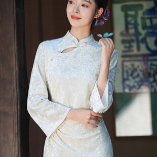 2026新款新中式白色丝绒旗袍敬酒服新娘领证登记连衣裙女订婚