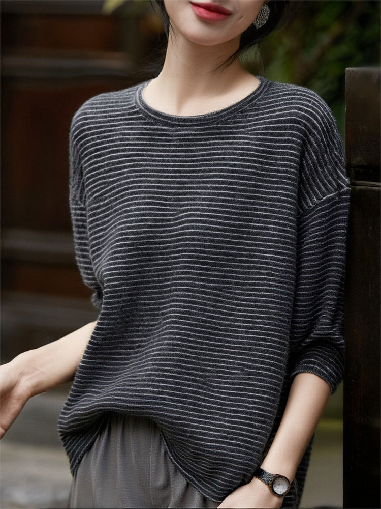 慵懒风条纹磨毛长袖T恤女秋季新款宽松时尚百搭圆领打底衫上衣潮