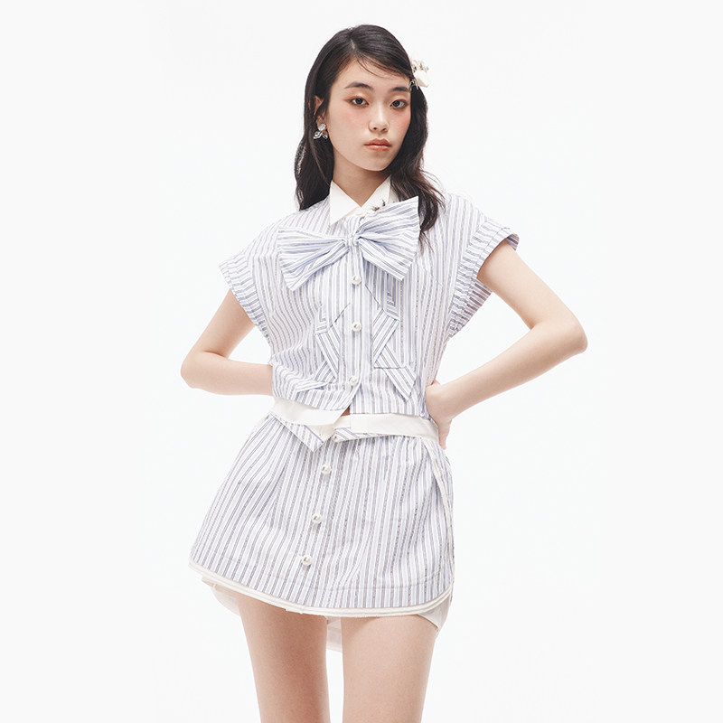 新款时尚烫钻条纹上衣女图片