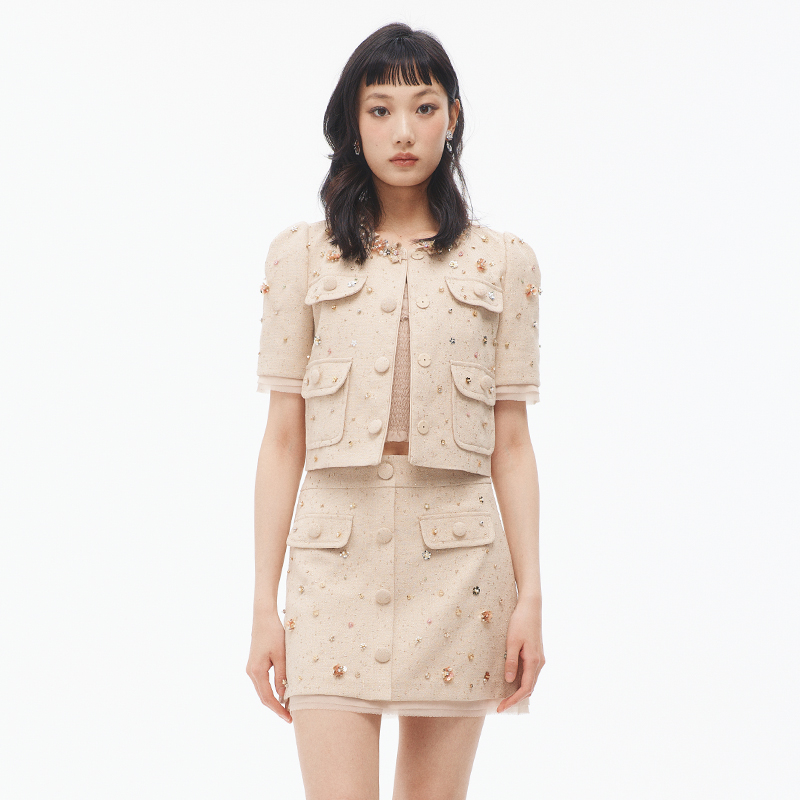 时尚花朵装饰钉珠外套