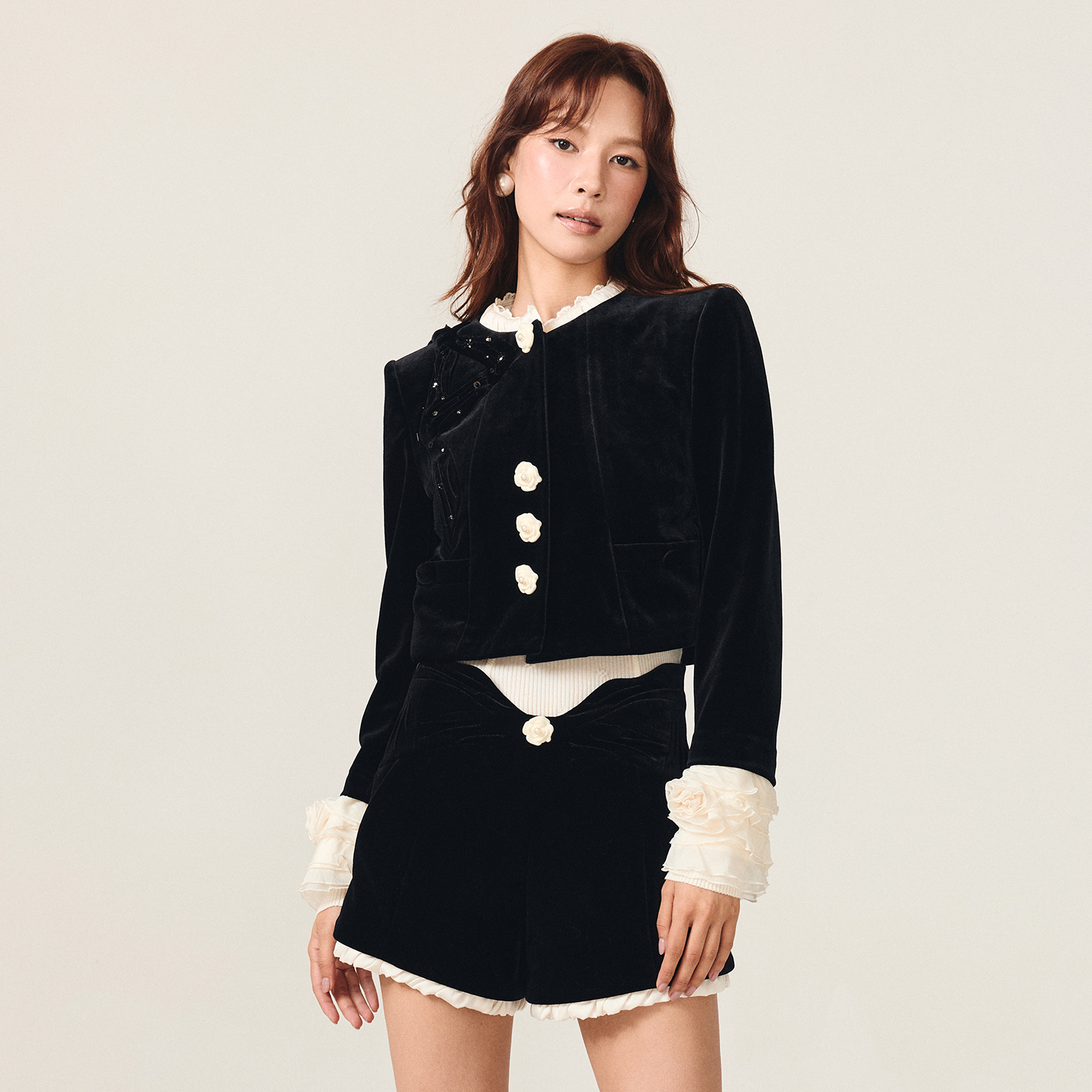 【彭雅琦同款】lefame拉飞姆2025冬季新款手工蝴蝶结丝绒短外套