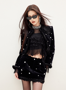【吴宣仪同款】lefame拉飞姆2026春季钉珠短款宫廷风掐腰外套