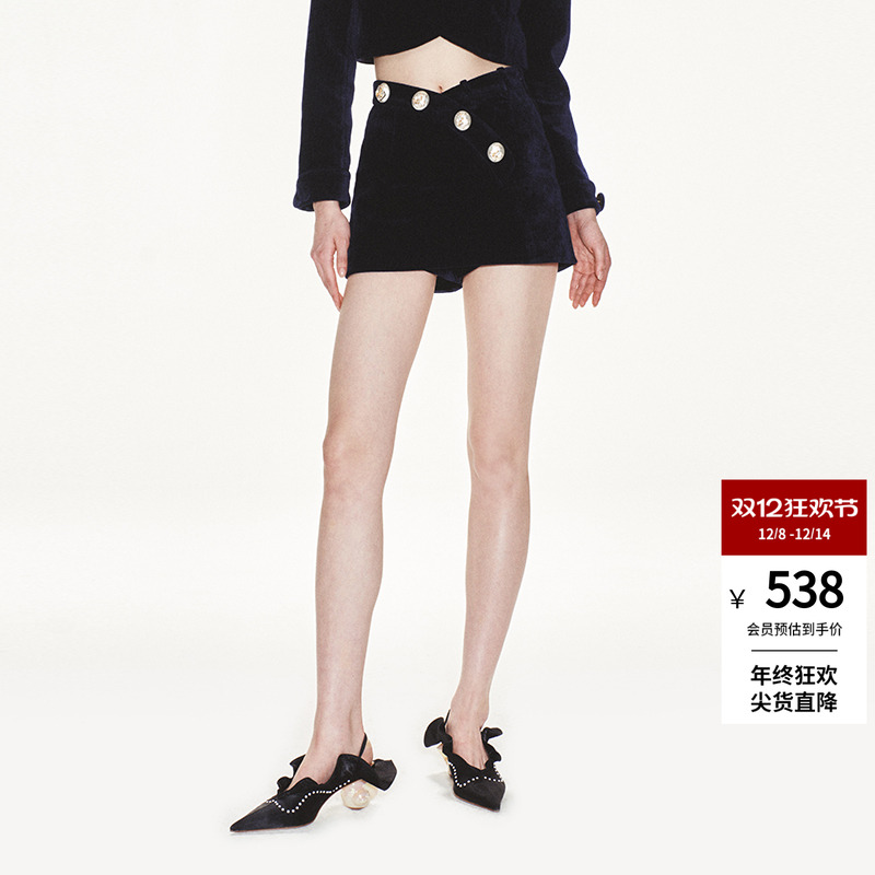 lefame短款a字版型丝绒短裤