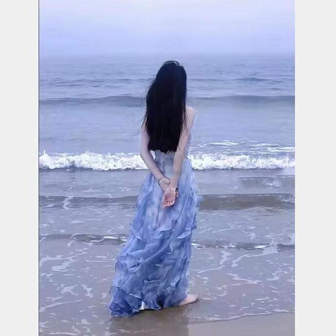 法式蓝色抹胸连衣裙仙女夏设计性感小众超仙公主海边度假吊带