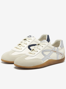 百思图2024秋商场新款复古运动德训鞋跑步鞋平底女休闲鞋VYS08CM4