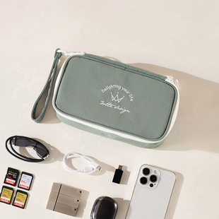 探界者DSIGN文艺防泼水带数据线孔位手提数码包多仓多格收纳包