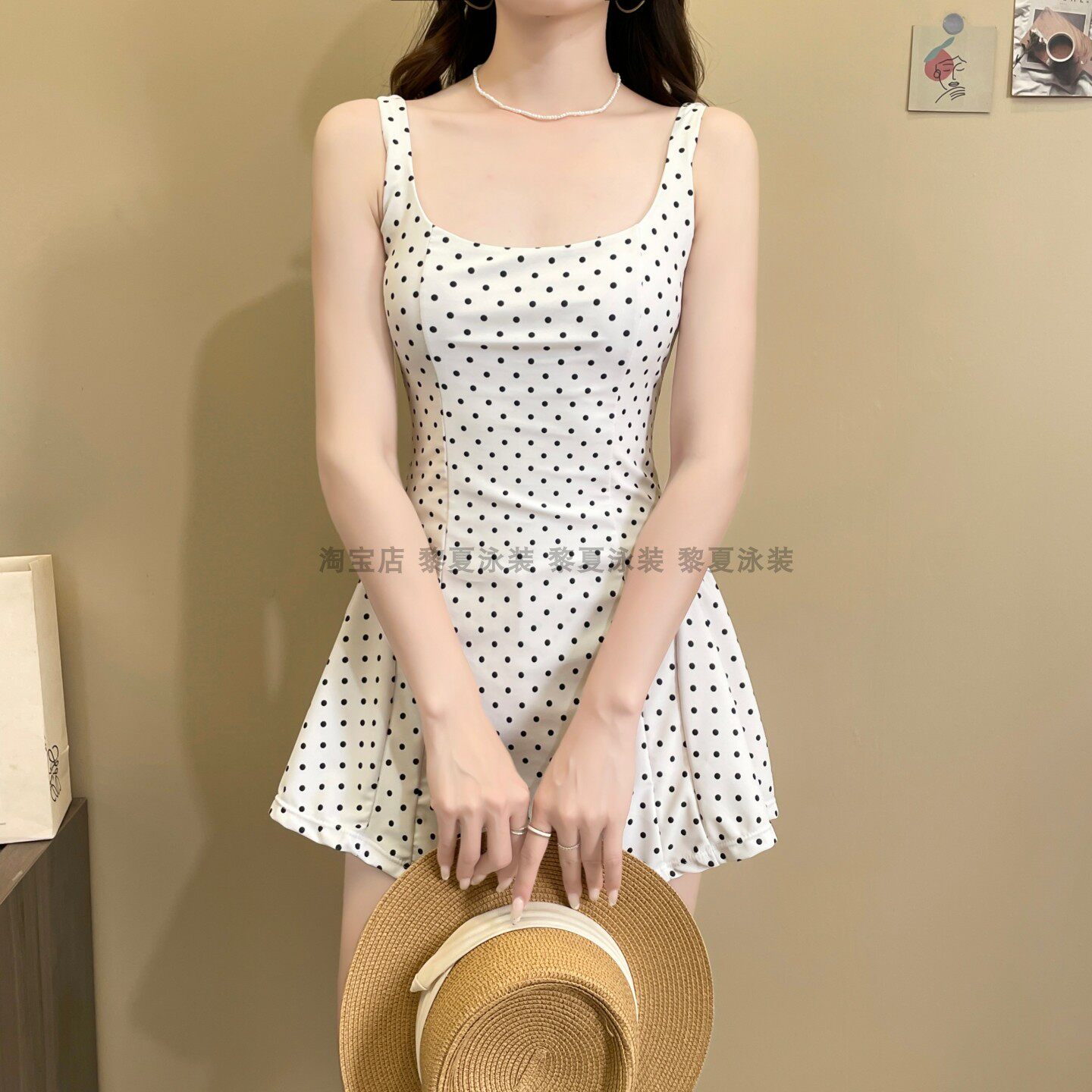 泳衣女2026新款连体白色波点收腰裙式平角保守学生清纯法式泡温泉