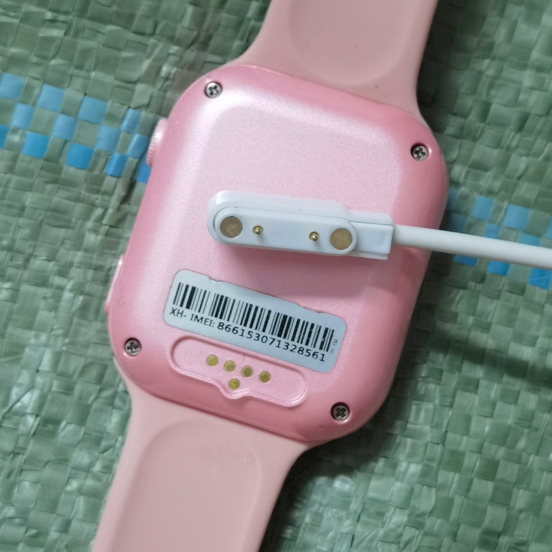 智能电话手表磁吸式充电器数据线