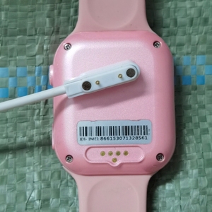 适用好记星A67/A90/H03儿童智能电话手表磁吸式充电器数据线LT55