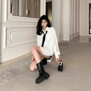 2025春夏季新款学院风领带宽松白衬衣女高级感别致中长款衬衫上衣