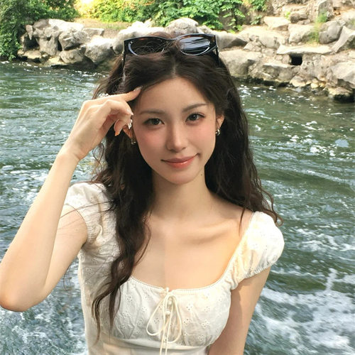 亚麻吊带背心女夏季设计感泡泡袖鱼骨蝴蝶结花边修身收腰短款上衣