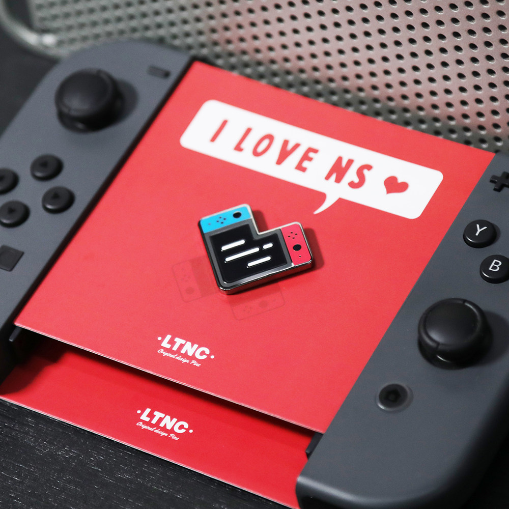 LTNC自制 原创 SWITCH NS 爱心游戏机胸针 可爱掌机百搭配饰 ins