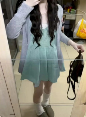 小清新绿格子连衣裙+开衫两件套