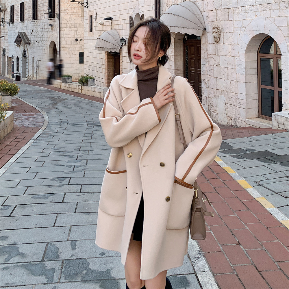 2025秋冬新款时尚韩版插肩袖双排扣百搭气质西装领通勤毛呢外套女