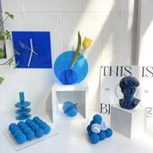 氛围感拍摄道具背景布克莱因蓝色时钟花瓶几何小摆件亚克力装 饰品