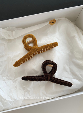 法式金属丝绒抓夹女高级感马尾鲨鱼夹头饰后脑勺发抓发夹复古夹子