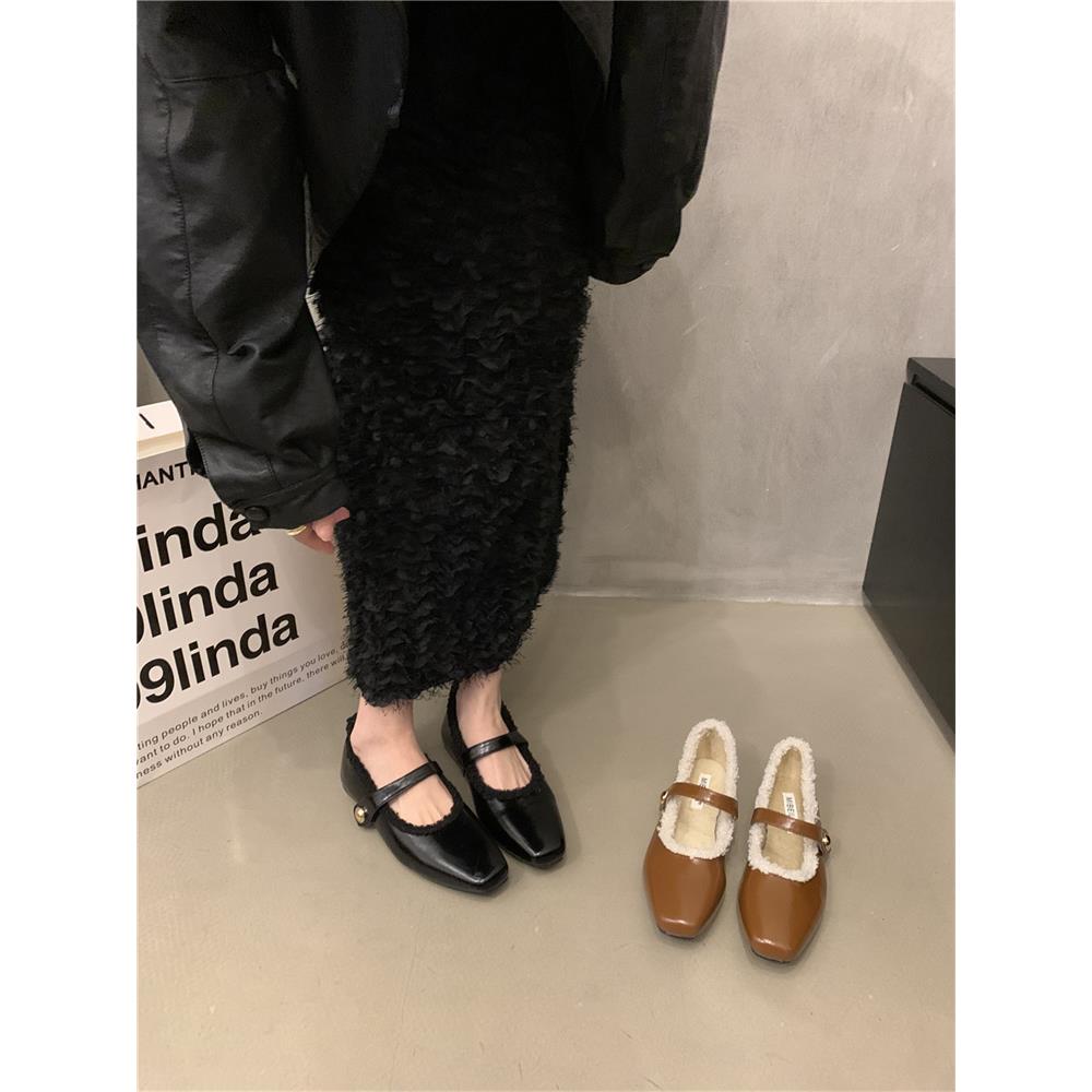 香港百搭加绒单鞋平底鞋保暖女鞋子法式覆古玛丽珍毛毛鞋冬季棉鞋