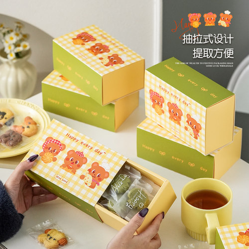 小熊饼干绿豆凤梨酥糖果包装盒子