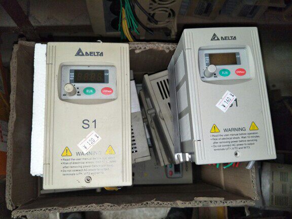 台达变频器s1型 vfd004s21a 0.4kw/220v 原装拆机 功能包好