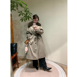 美一MEIYI明星同款山羊绒派克风衣新国标90鹅绒宽松气质长羽绒服