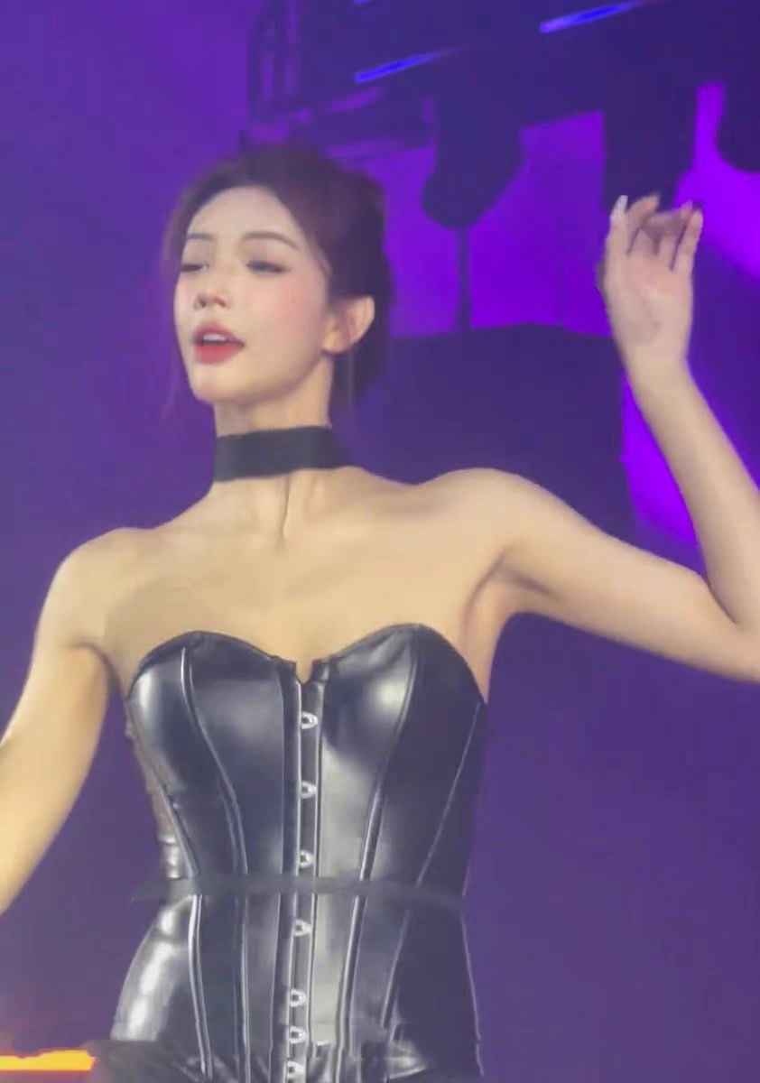 性感裹胸抹胸单排扣仿皮pu塑腰显身材上衣女装夏款夜店蹦迪,女装/女士精品,抹胸,淘宝优惠券,粉丝福利购,淘宝优惠卷