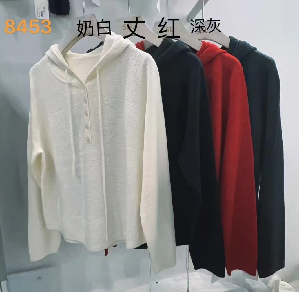 圣仕莲8453 显瘦半开襟纽扣连帽针织衫女细羊毛帽衫上衣毛衣上衣