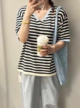 圣仕莲8369 宽松大版型V领短冰丝针织衫女条纹莱赛尔上衣T恤衫
