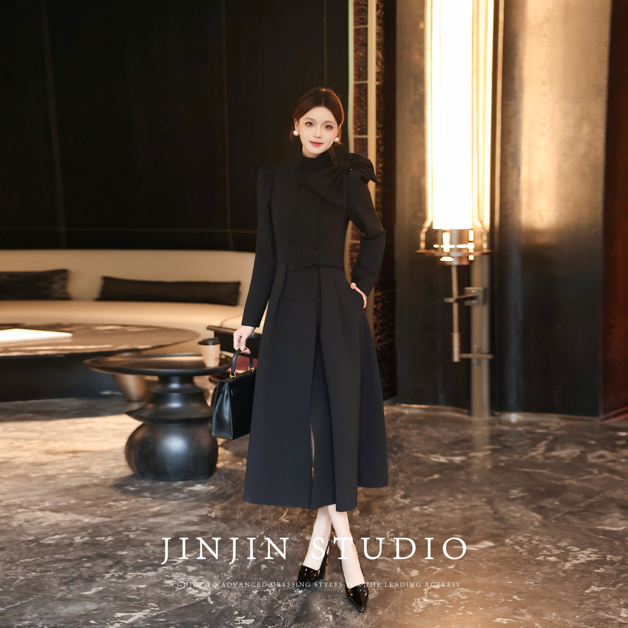 轻奢赫本风洋气毛呢风衣连衣裙