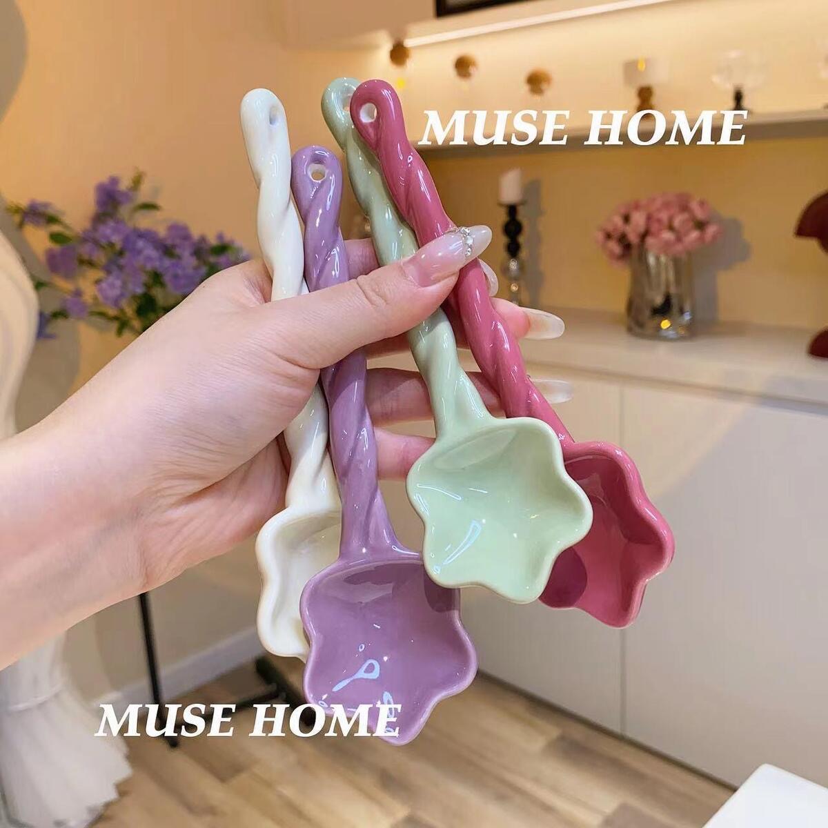 温柔奶油扭扭勺可爱陶瓷甜品勺子