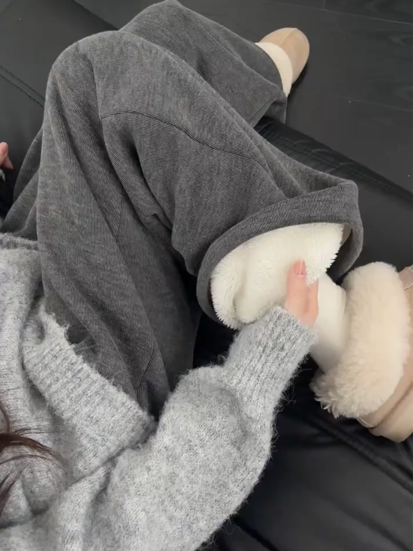 羊羔绒休闲裤女秋冬季2025新款高腰加绒超厚糯米裤直筒阔腿卫裤子