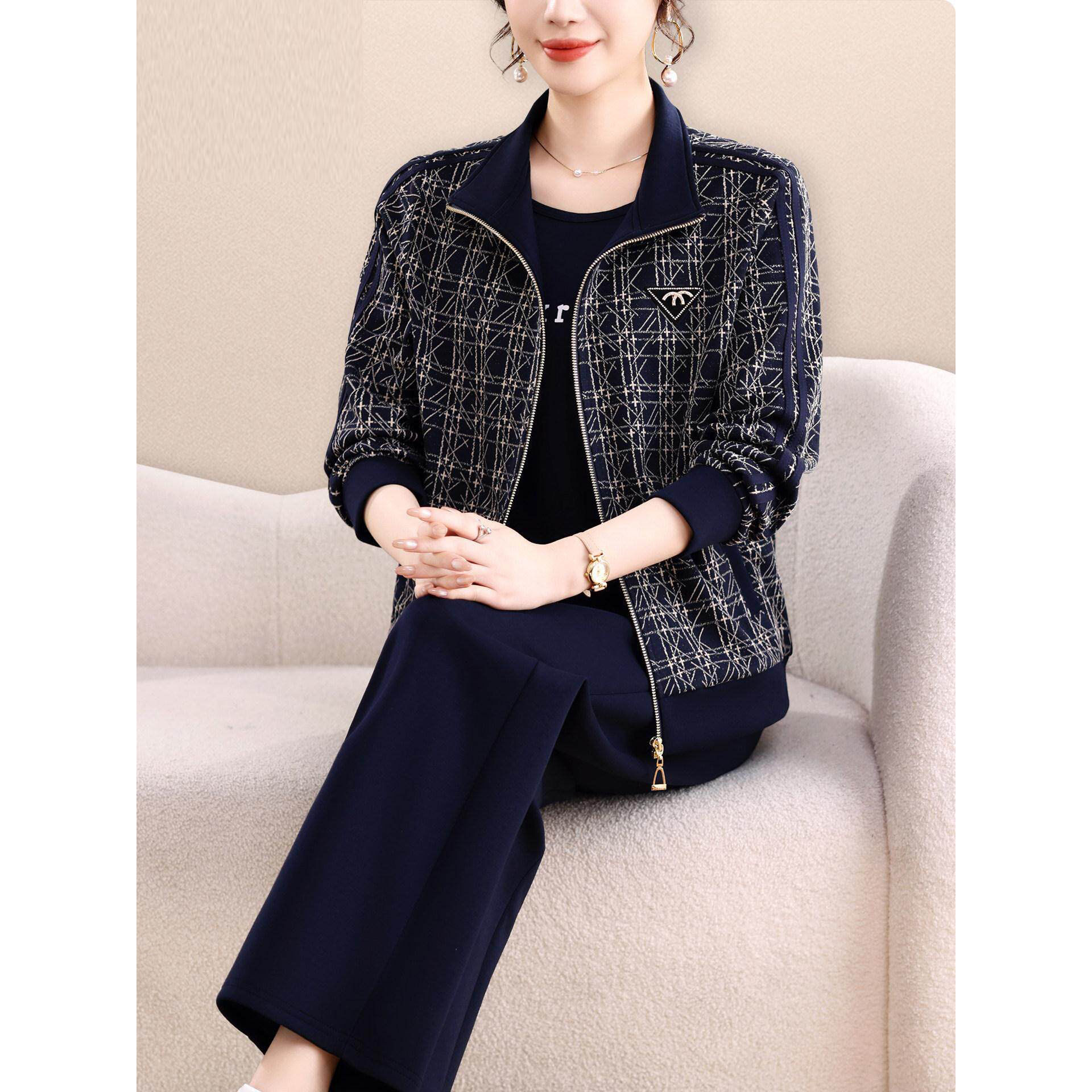 高端妈妈春装运动服套装2026新款时尚外套女春秋中老年休闲三件套