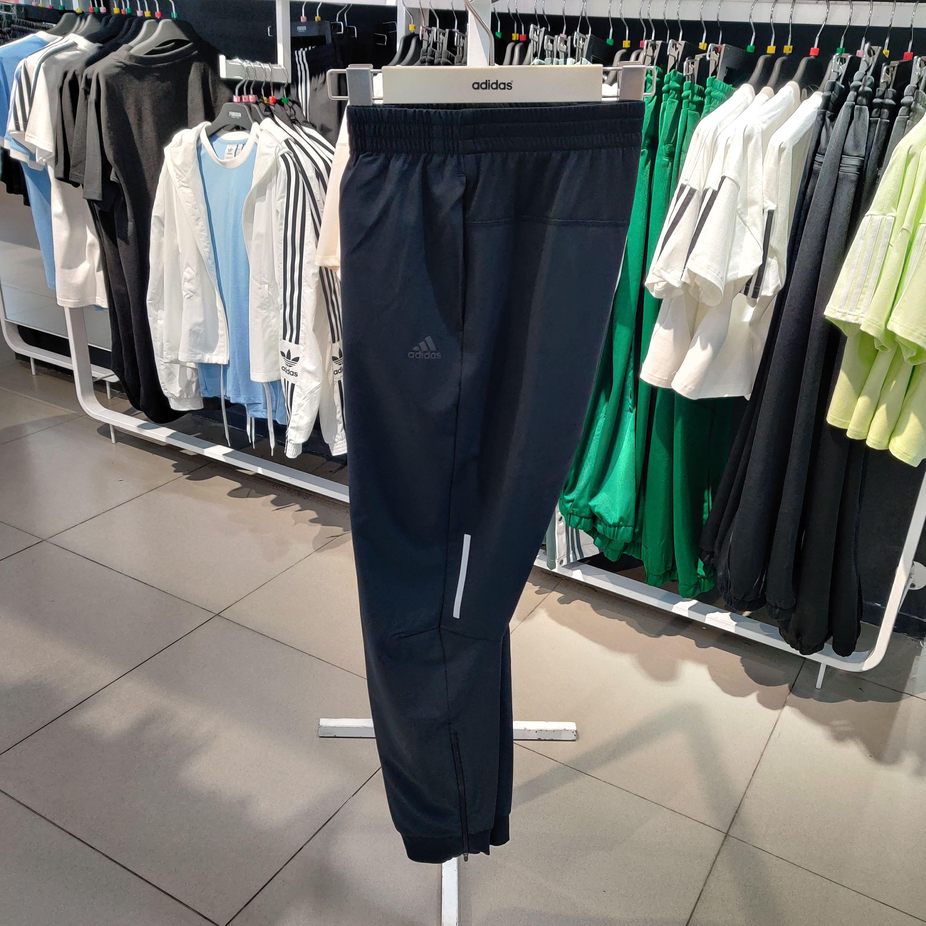 阿迪达斯adidas新款运动裤跑步健身训练舒适时尚休闲长裤 CW5773