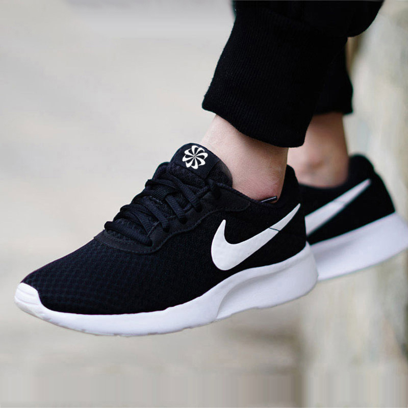 Nike耐克男女跑步鞋减震轻便